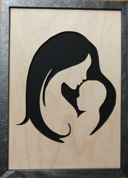 Cadre « bébé et femme » fond noir, encadrement bois peint gris métallisé.