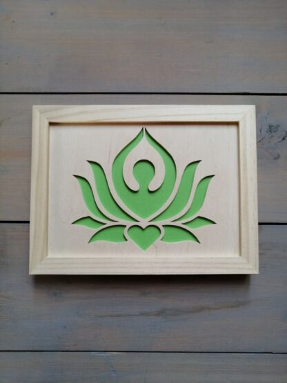 Cadre «Bouddha, lotus, cœur» fond vert vif.